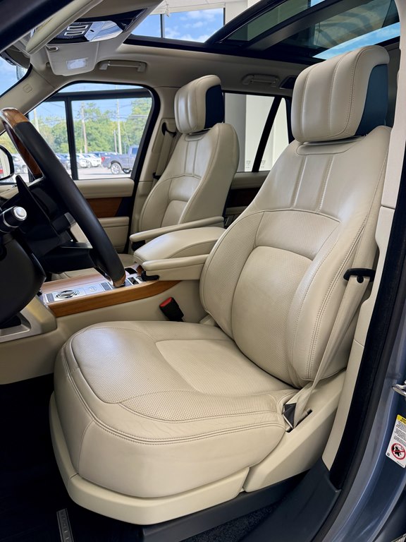 Photo 14 of this LAND ROVER RANGE ROVER