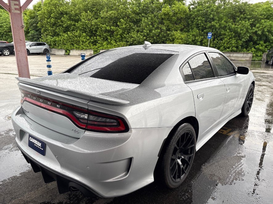 Photo 2 of this DODGE CHARGER