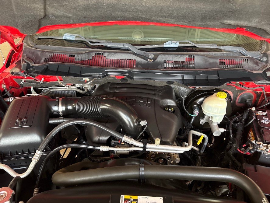 Photo 5 of this RAM 1500