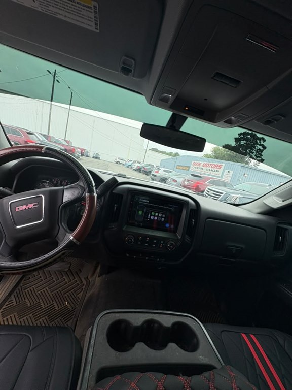 Photo 7 of this GMC SIERRA