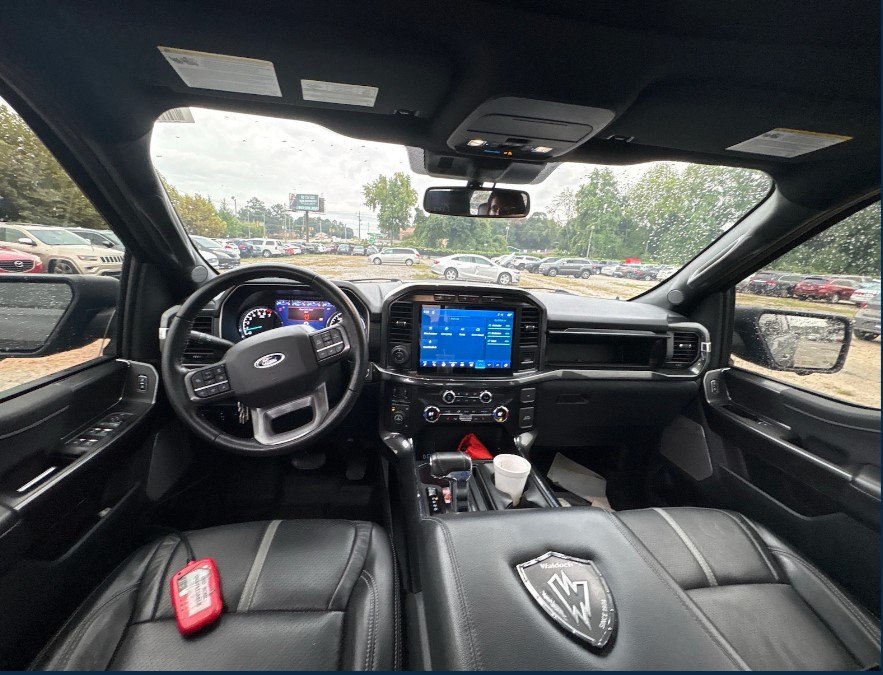 Photo 3 of this FORD F150