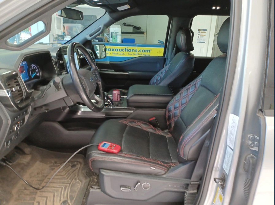 Photo 3 of this FORD F150