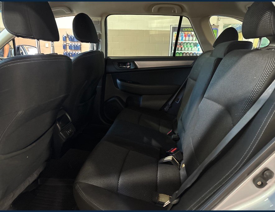 Photo 5 of this SUBARU OUTBACK