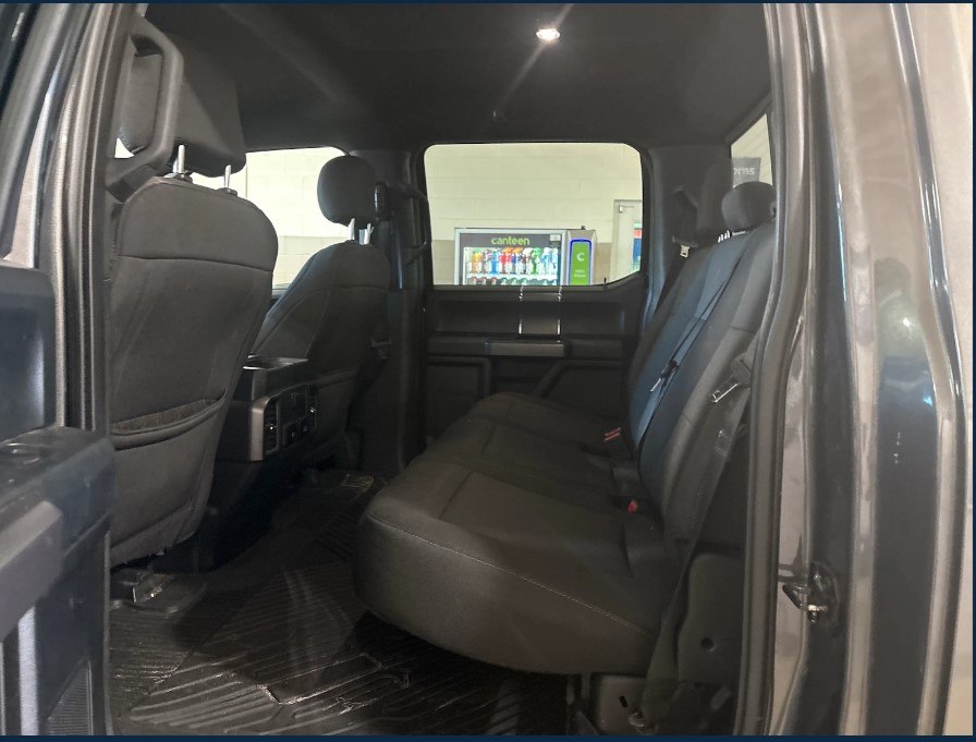 Photo 5 of this FORD F150