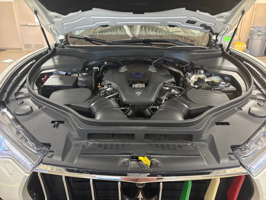 Photo 8 of this MASERATI LEVANTE