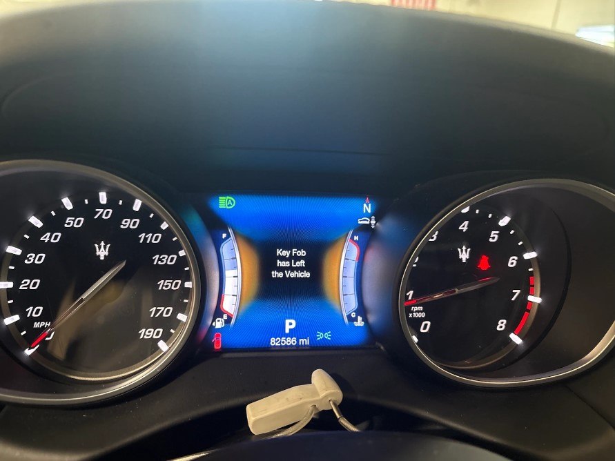 Photo 4 of this MASERATI LEVANTE