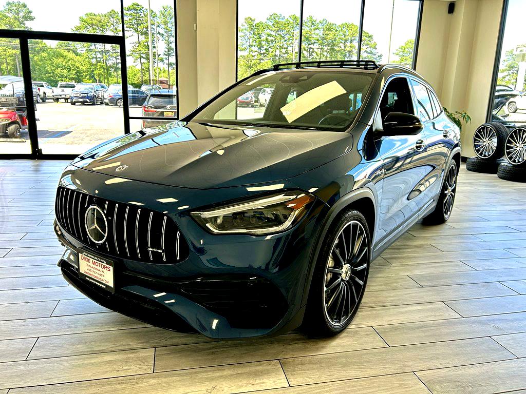 Photo 3 of this MERCEDES-BENZ GLA