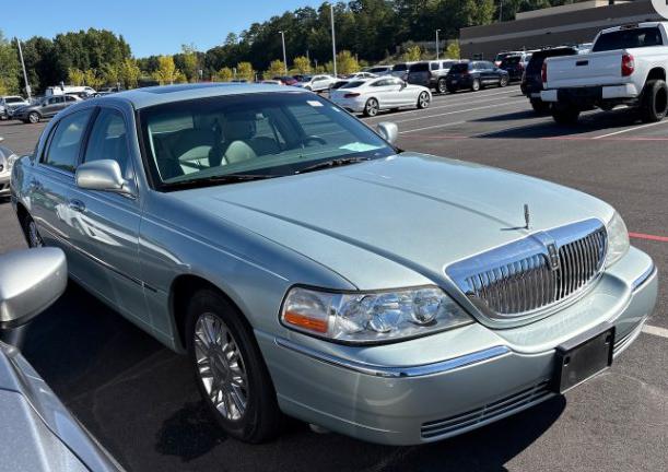 2007 LINCOLN TOWN CAR