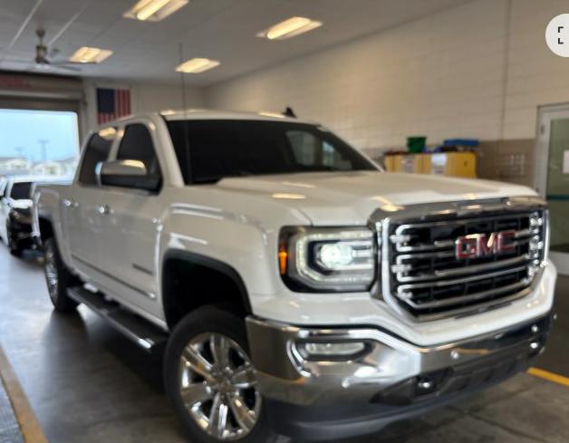 Photo 2 of this GMC SIERRA
