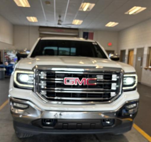 Photo 3 of this GMC SIERRA