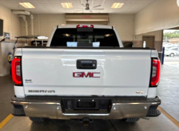 Photo 4 of this GMC SIERRA