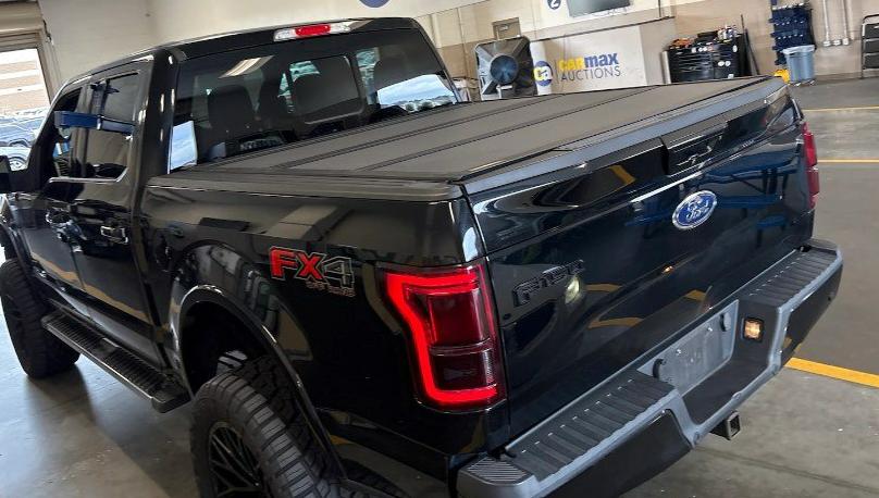 Photo 3 of this FORD F150