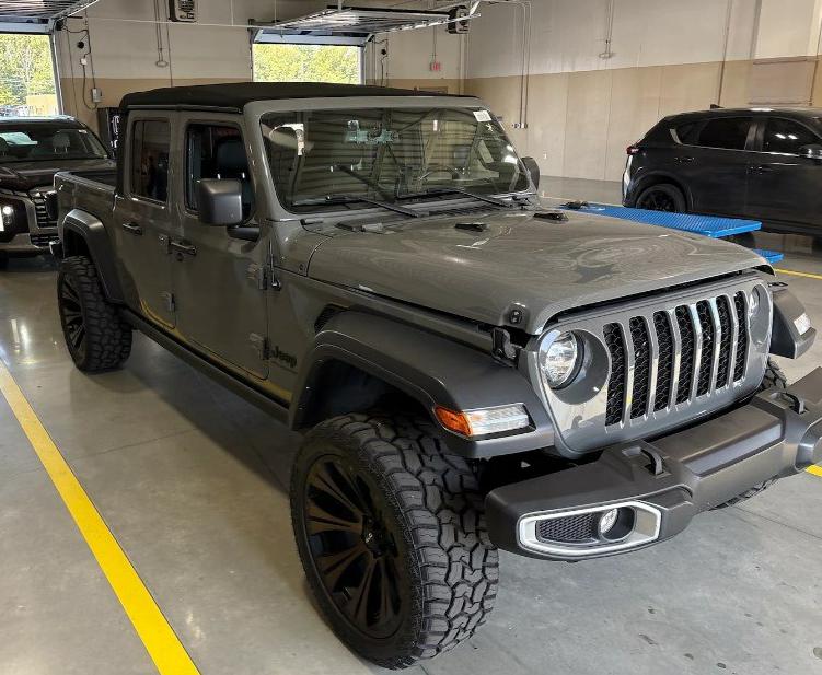 2023 JEEP GLADIATOR