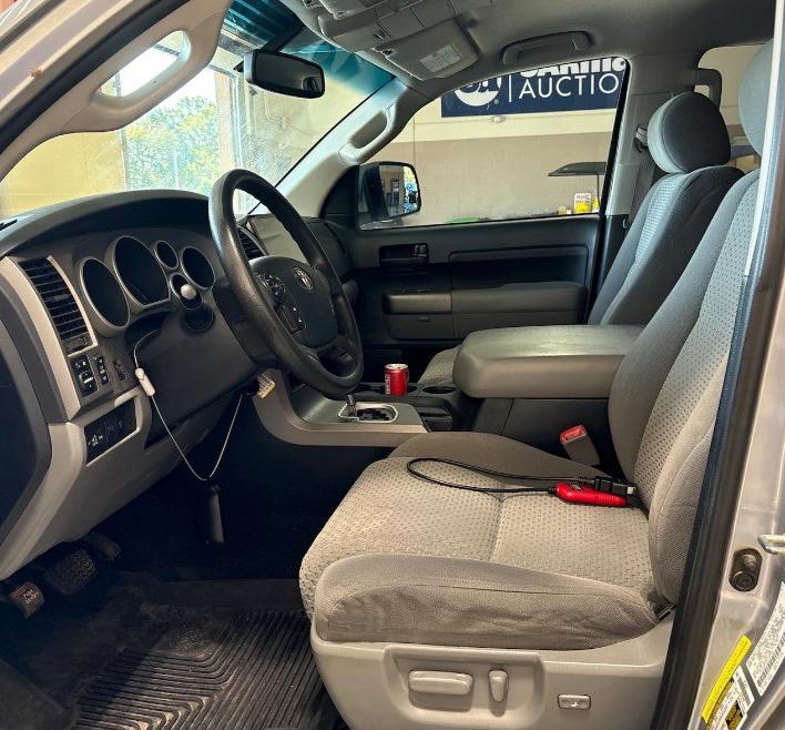 Photo 4 of this TOYOTA TUNDRA
