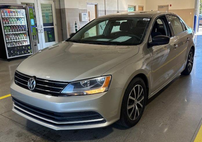 2016 VOLKSWAGEN JETTA