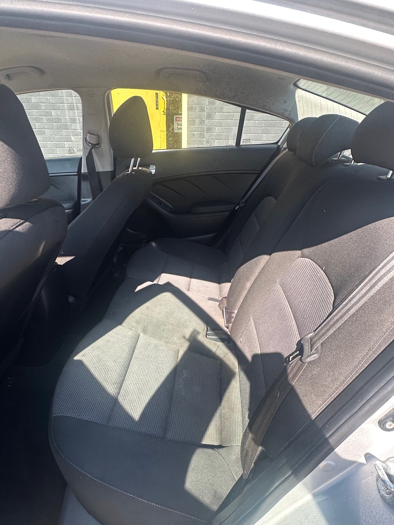 2017 Kia Forte #9