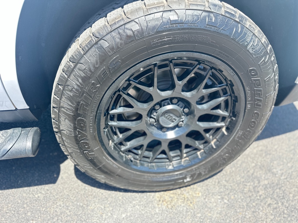 Photo 14 of this CHEVROLET TAHOE