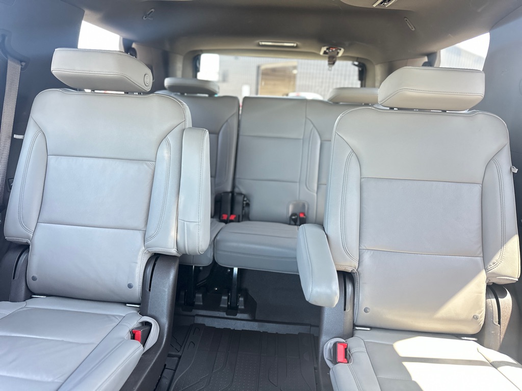 Photo 29 of this CHEVROLET TAHOE