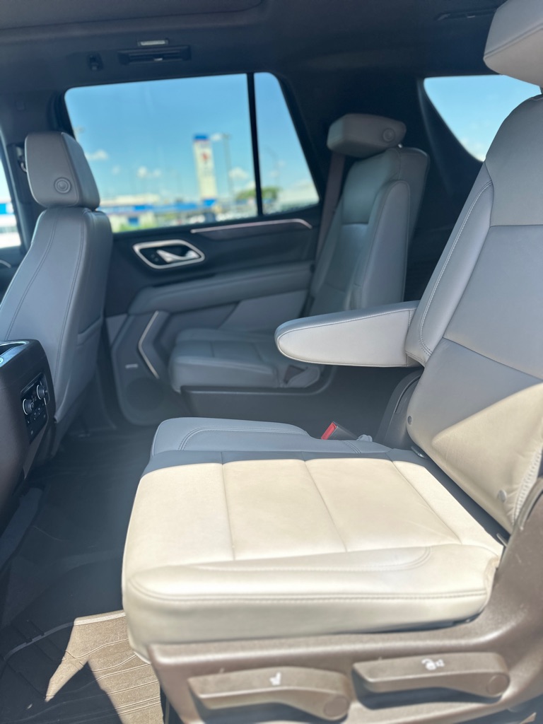 Photo 30 of this CHEVROLET TAHOE