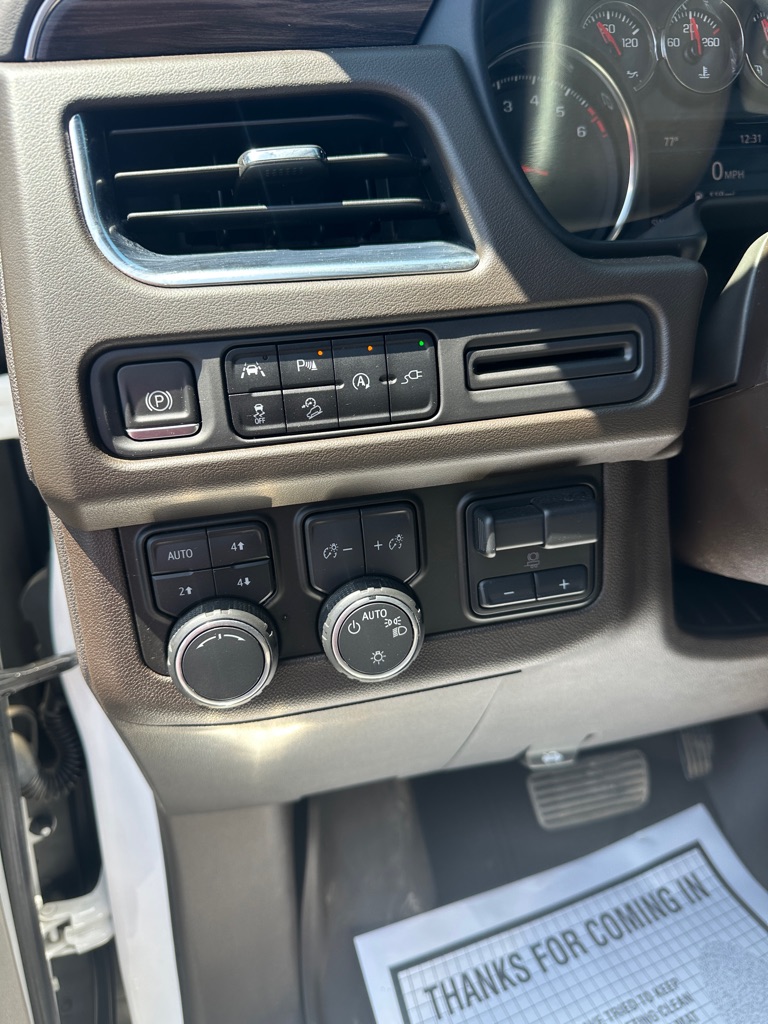 Photo 19 of this CHEVROLET TAHOE