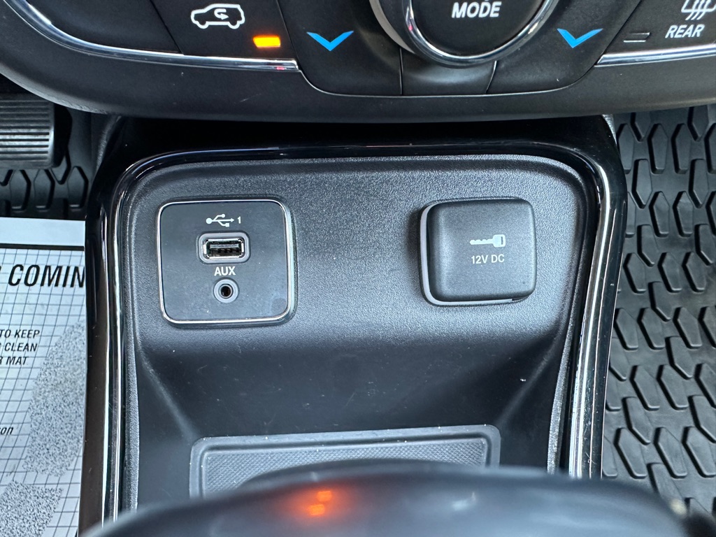 Photo 24 of this JEEP COMPASS