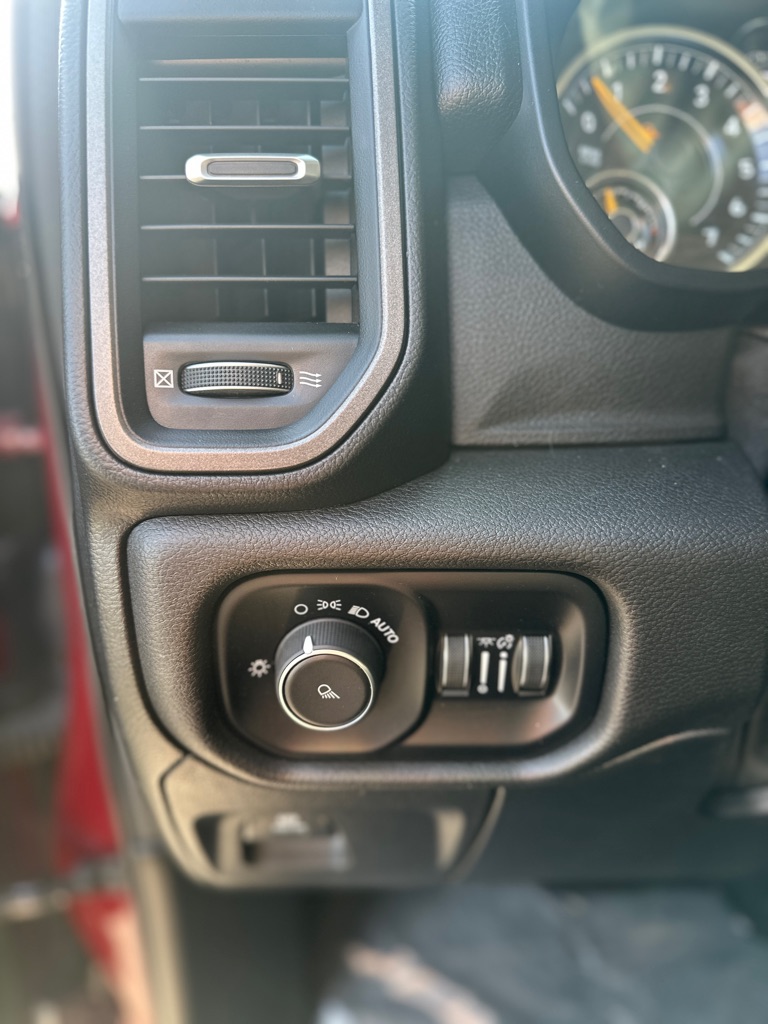 Photo 18 of this RAM 1500