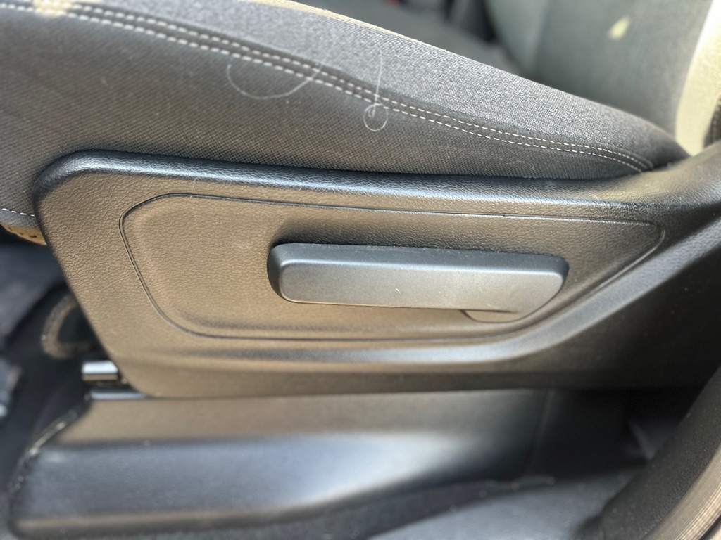 Photo 17 of this RAM 1500