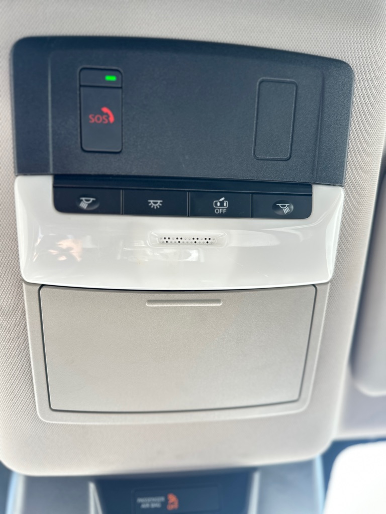 Photo 25 of this NISSAN ROGUE