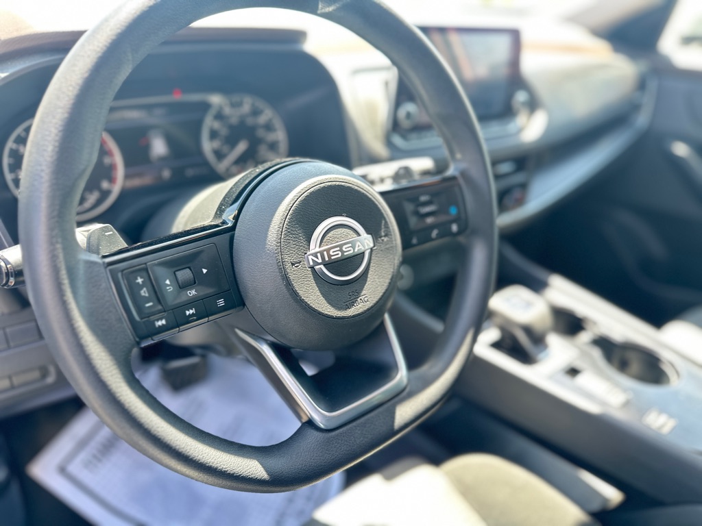 Photo 17 of this NISSAN ROGUE