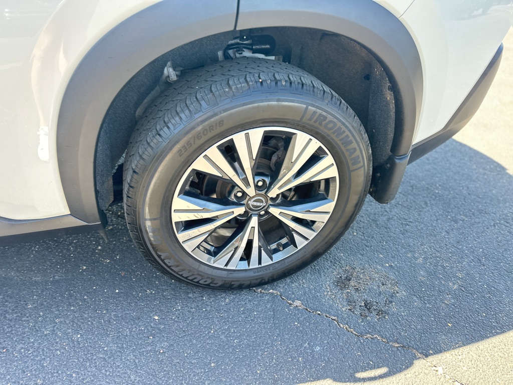Photo 13 of this NISSAN ROGUE
