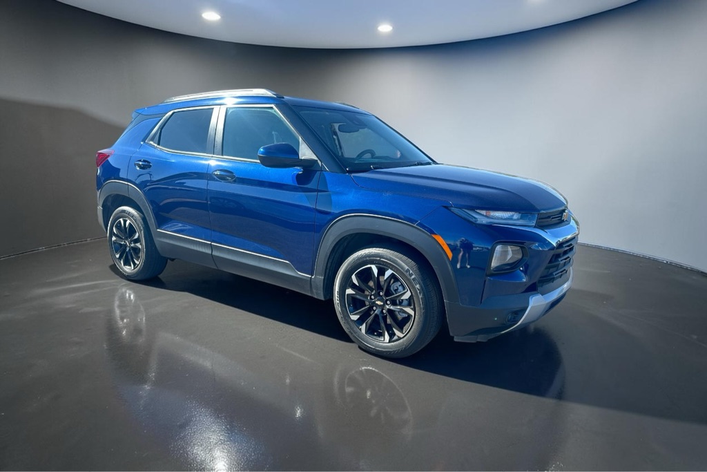 Photo 11 of this CHEVROLET TRAILBLAZER