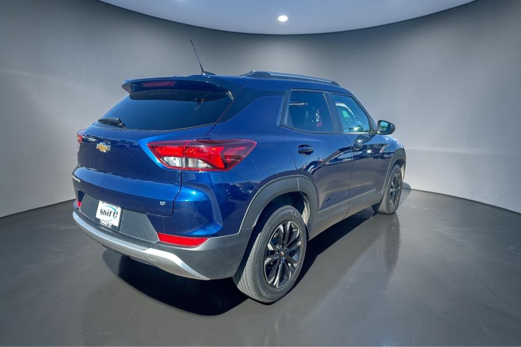 Photo 8 of this CHEVROLET TRAILBLAZER