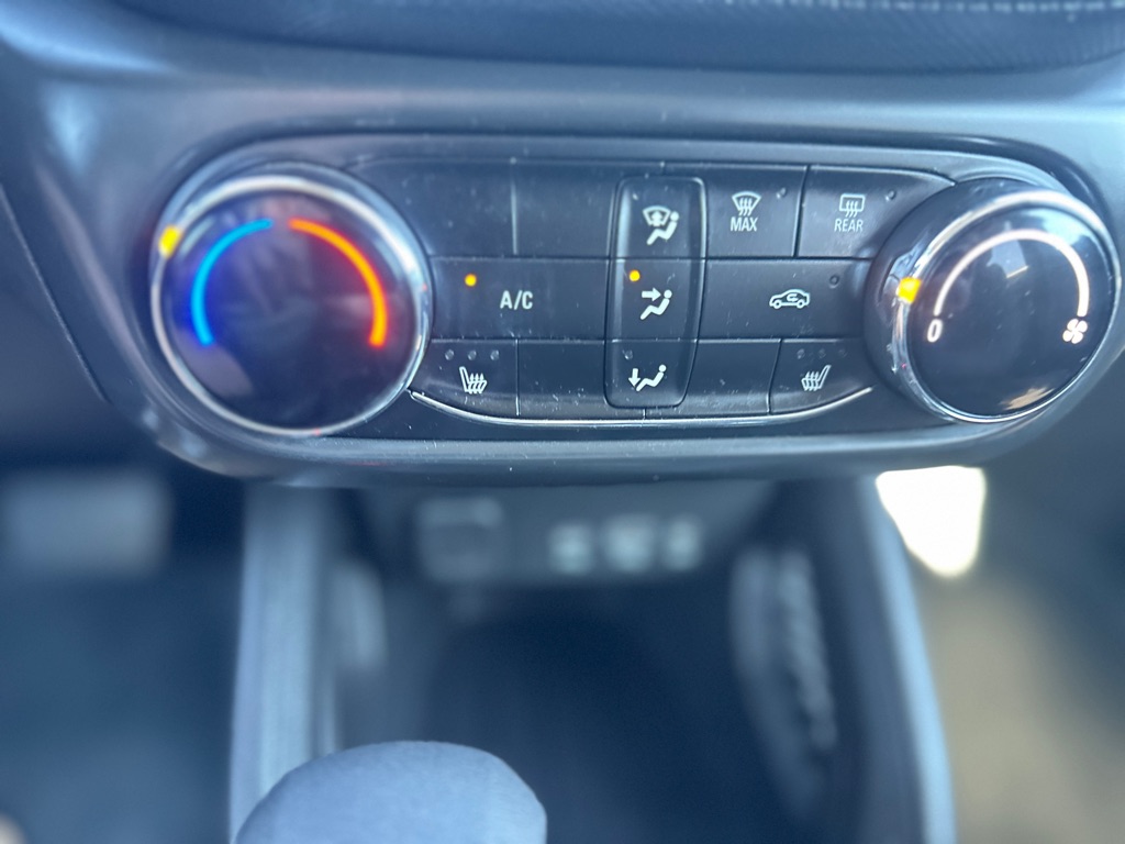Photo 21 of this CHEVROLET TRAILBLAZER
