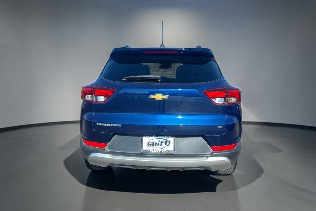 Photo 7 of this CHEVROLET TRAILBLAZER