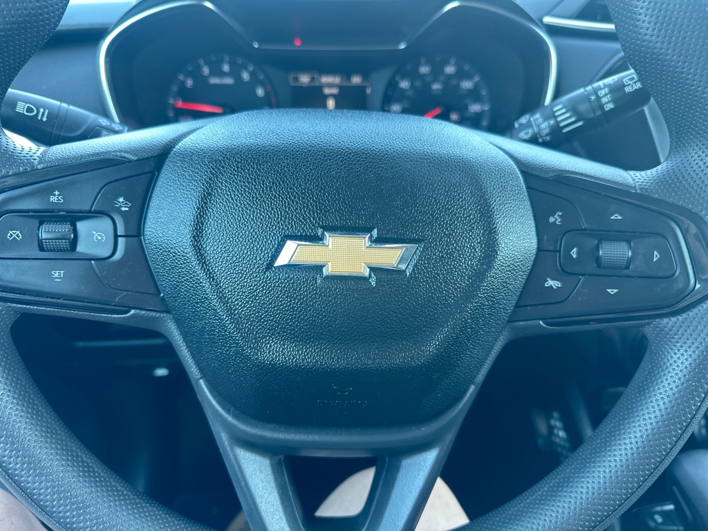 Photo 19 of this CHEVROLET TRAILBLAZER