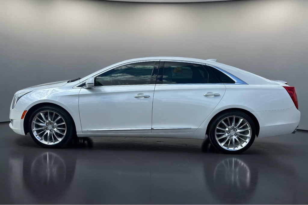 Photo 5 of this CADILLAC XTS