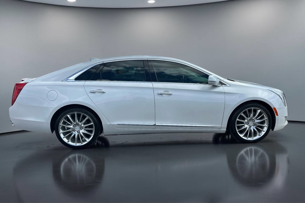 Photo 11 of this CADILLAC XTS