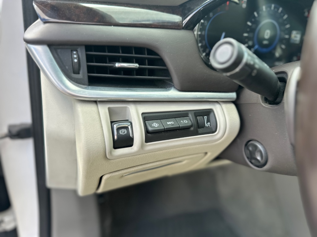 Photo 17 of this CADILLAC XTS