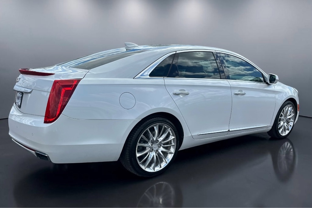 Photo 10 of this CADILLAC XTS