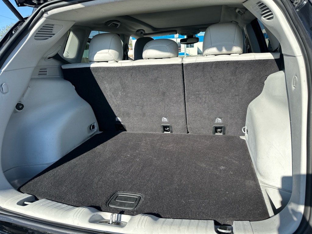 Photo 29 of this JEEP COMPASS