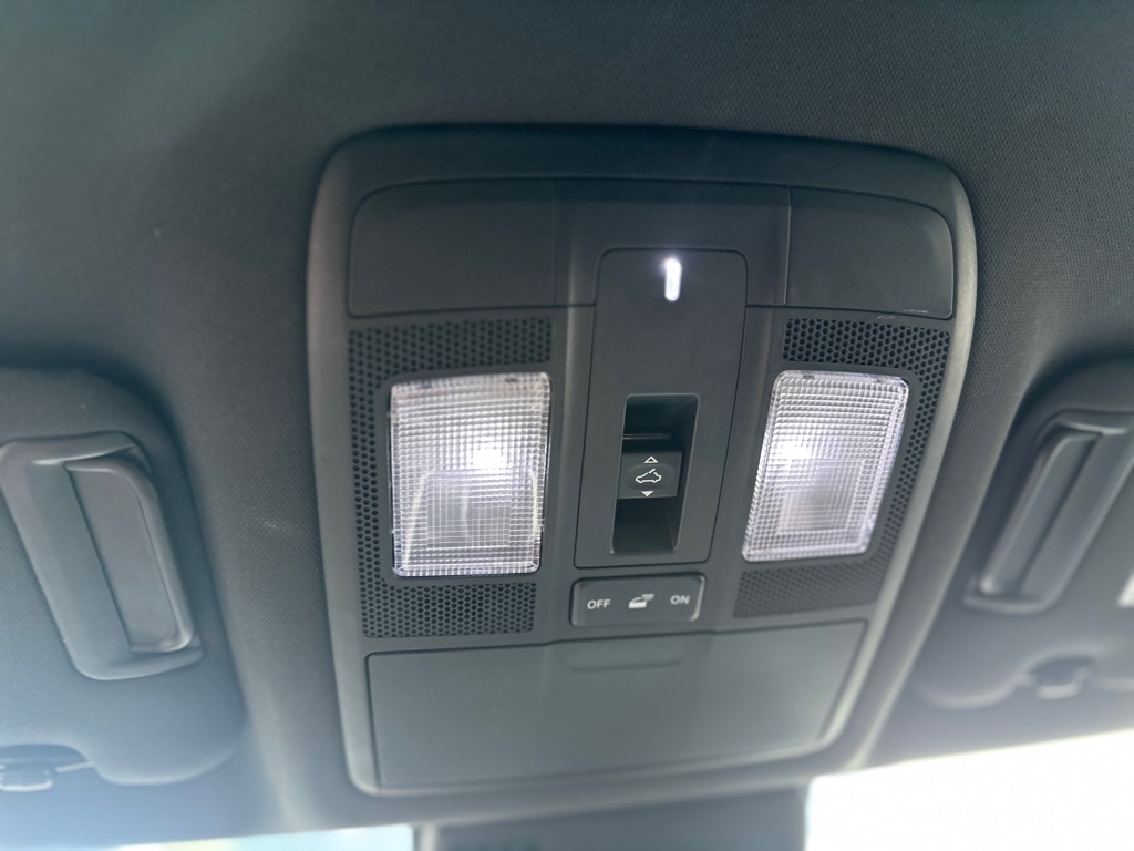 Photo 23 of this MAZDA CX-9