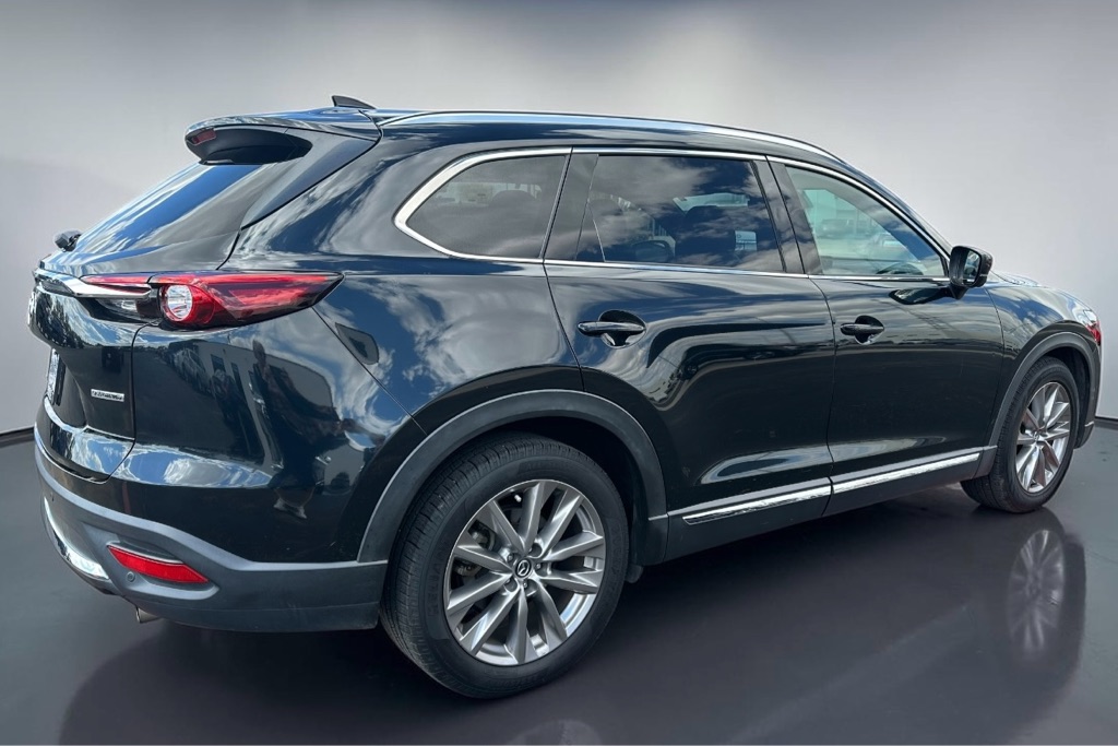 Photo 10 of this MAZDA CX-9