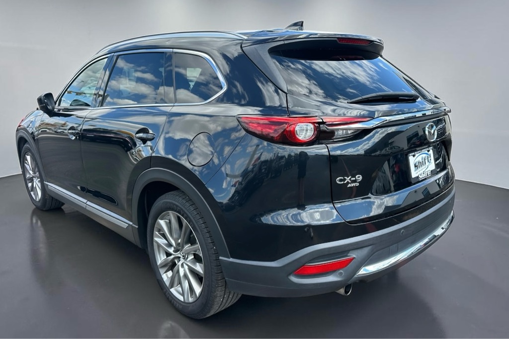 Photo 7 of this MAZDA CX-9