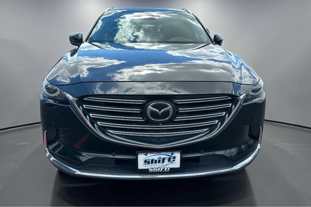 Photo 2 of this MAZDA CX-9