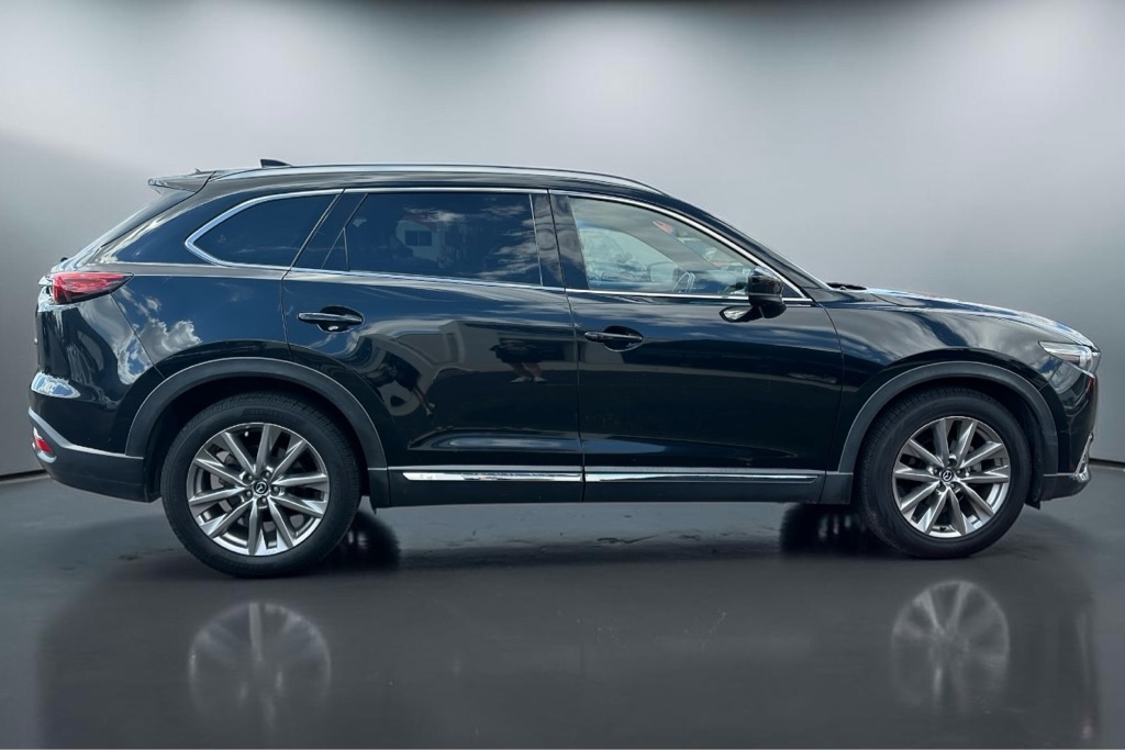 Photo 11 of this MAZDA CX-9