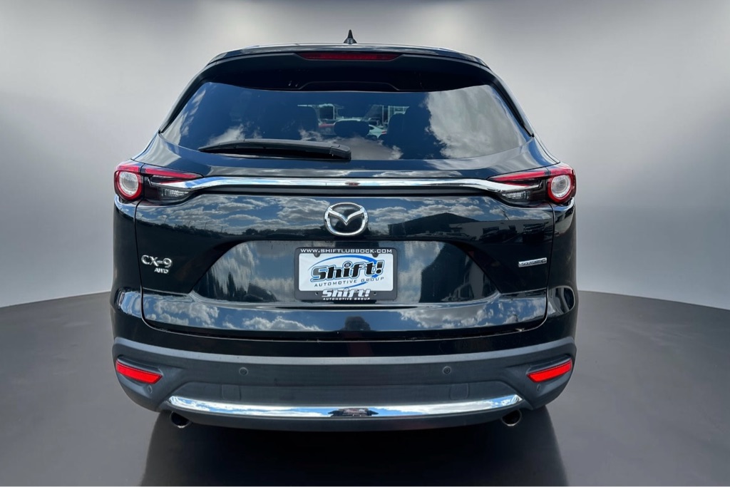Photo 8 of this MAZDA CX-9