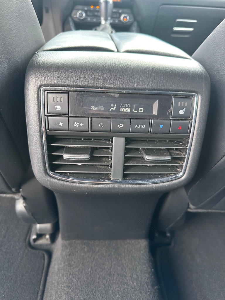 Photo 25 of this MAZDA CX-9
