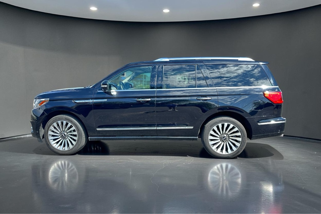 Photo 5 of this LINCOLN NAVIGATOR