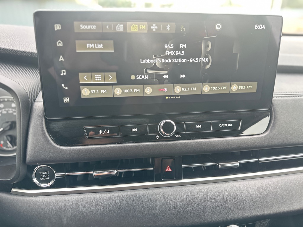 Photo 19 of this MITSUBISHI OUTLANDER