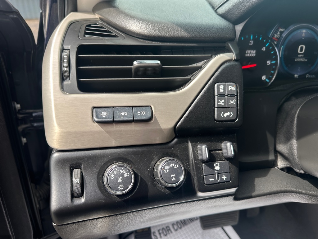 Photo 17 of this GMC YUKON XL